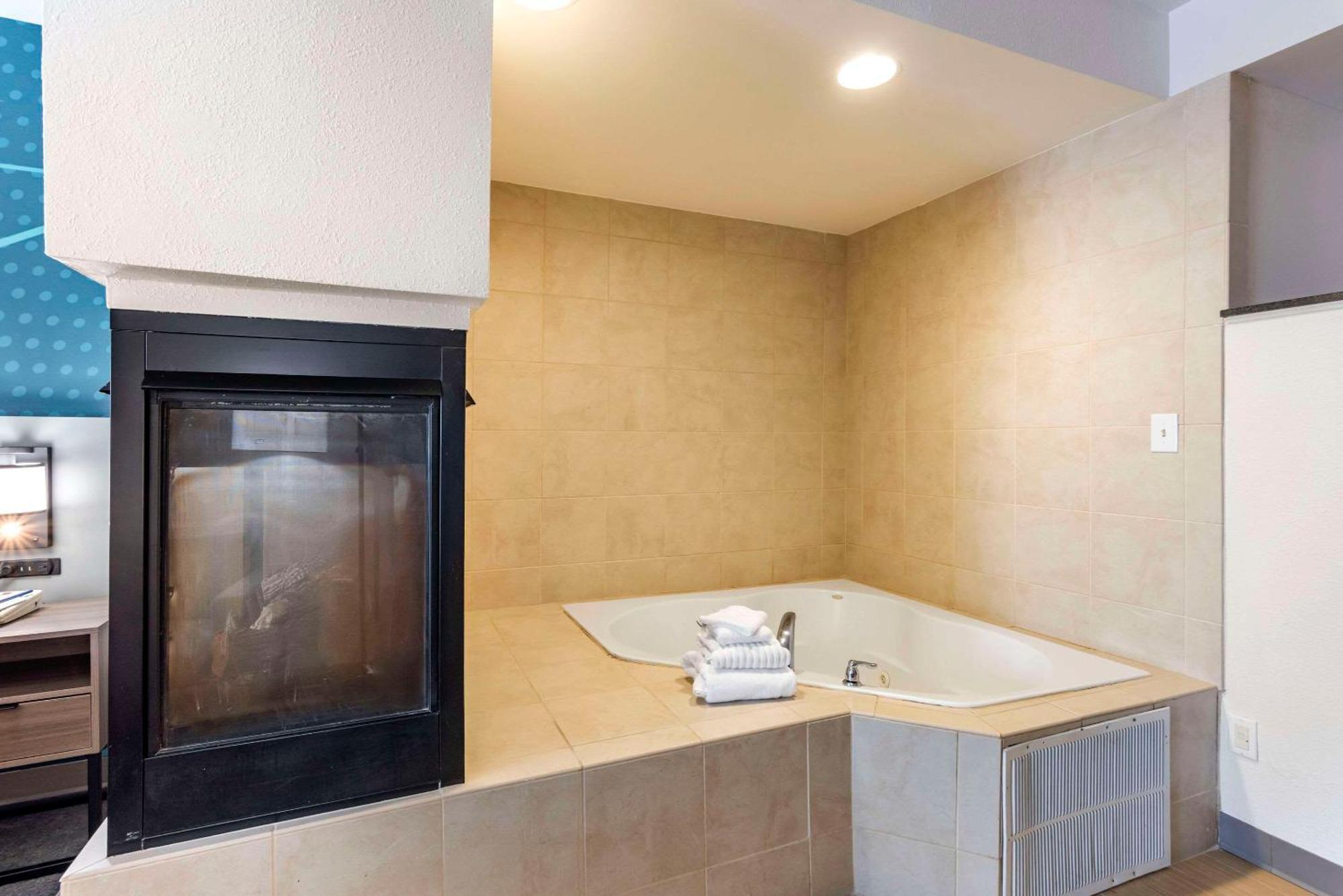 Comfort Suites Ocean City West West Ocean City Bagian luar foto